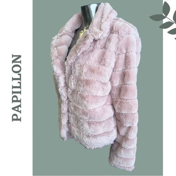 Papillon Cropped Faux Fur Jacket Lined Notch Collar Button Closure Size Large - Picture 3 of 6